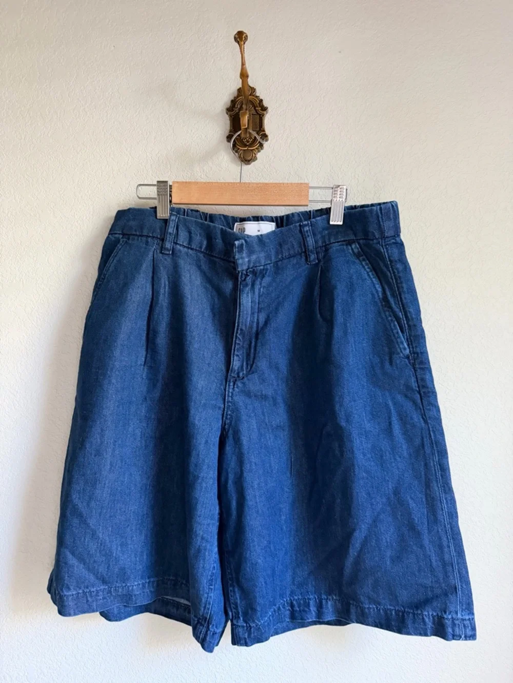 GAP Women's Dark Blue Pleated Denim Bermudas